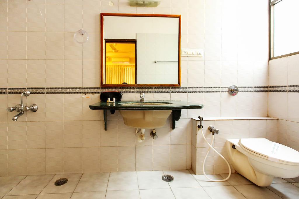 Oyo 4606 Hotel Maple Green Suites Bangalore Zimmer foto