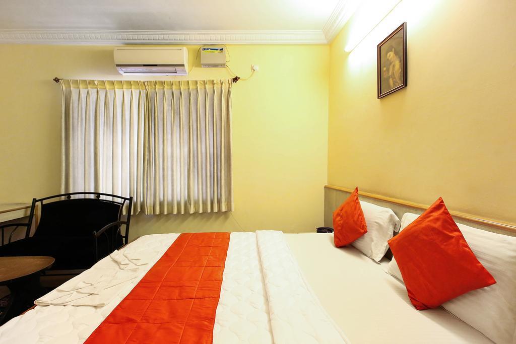 Oyo 4606 Hotel Maple Green Suites Bangalore Zimmer foto